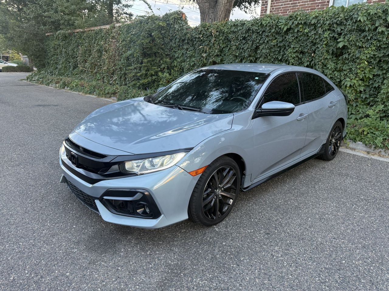honda civic hatchback 2020 SHHFK7G45LU215691 image honda civic hatchback 2020 SHHFK7G45LU215691 image